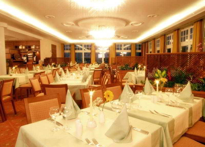 Hotel zur Post - ein Rovell Hotel Ostseebad Heringsdorf Exterior foto