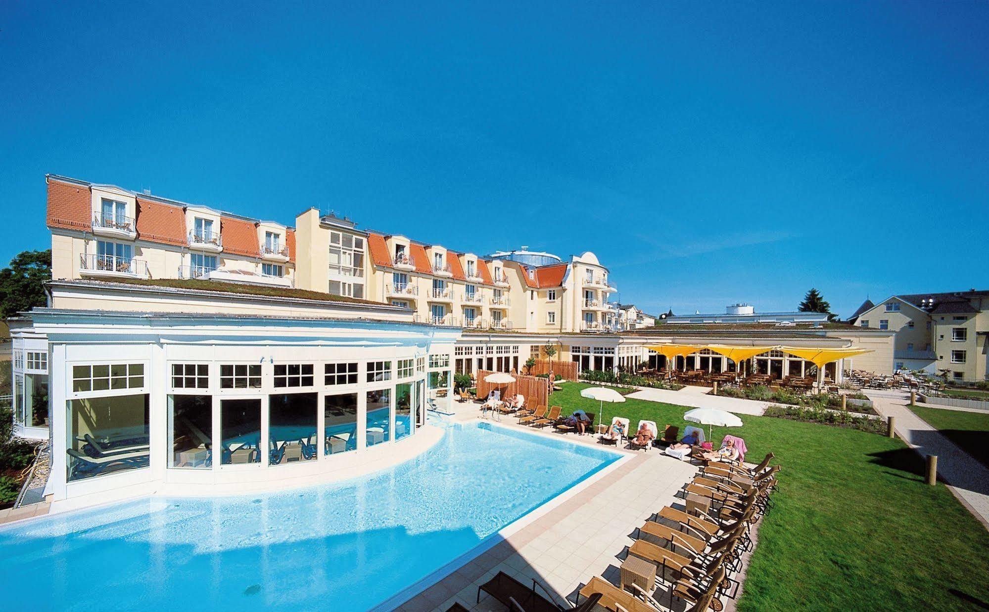 Hotel zur Post - ein Rovell Hotel Ostseebad Heringsdorf Exterior foto